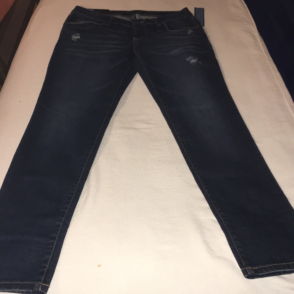 APT.9 Skinny leg Moran fit distressed